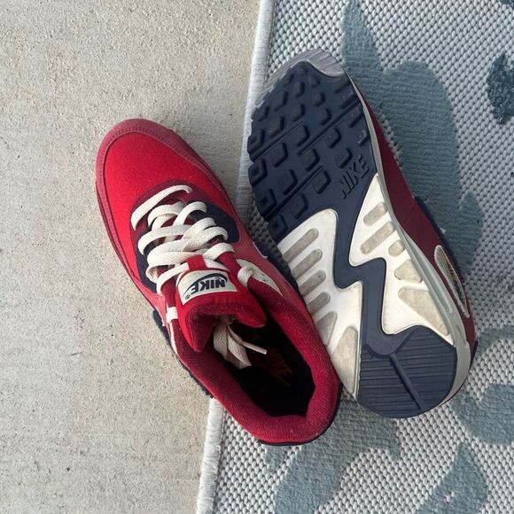 Nike rare Air max red, white and blue sneakers. - Picture 5 of 7